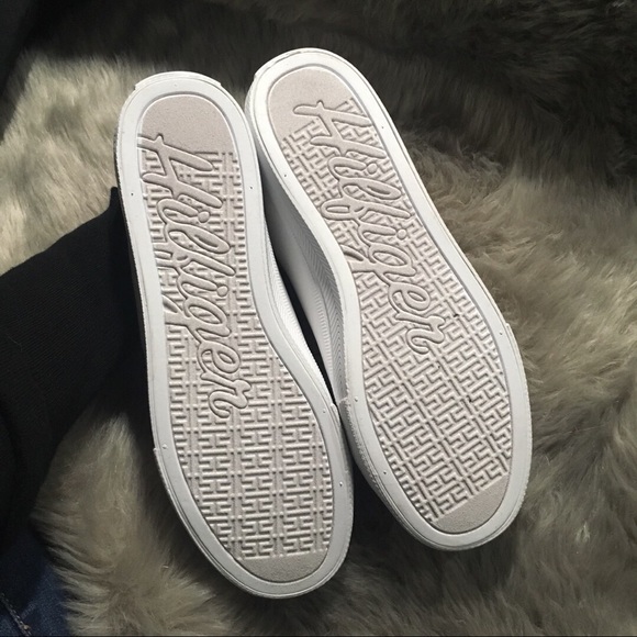 New Tommy Hilfiger white Sneakers - Picture 3 of 7